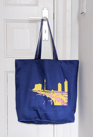 Maxi Bag-Sommer am Alex